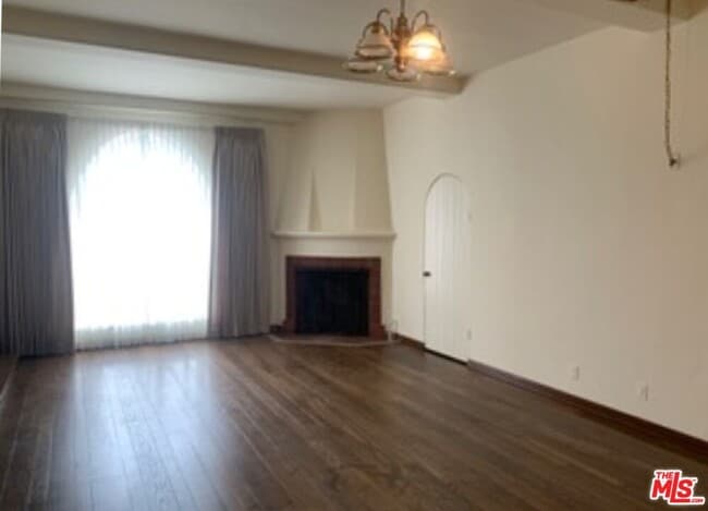 Photo - 4925 Angeles Vista Blvd