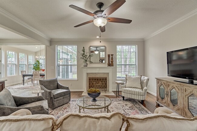 Photo - 47 Firethorn Pl