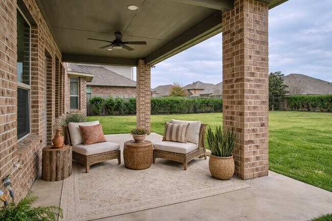 Photo - 20102 Three Chutes Ln