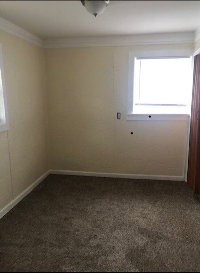 Building Photo - 2 Bedroom 1 Bath in Westland