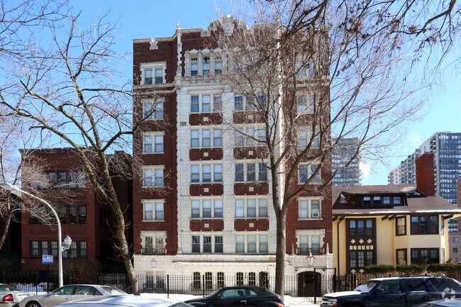 Photo - Edgewater Apartments