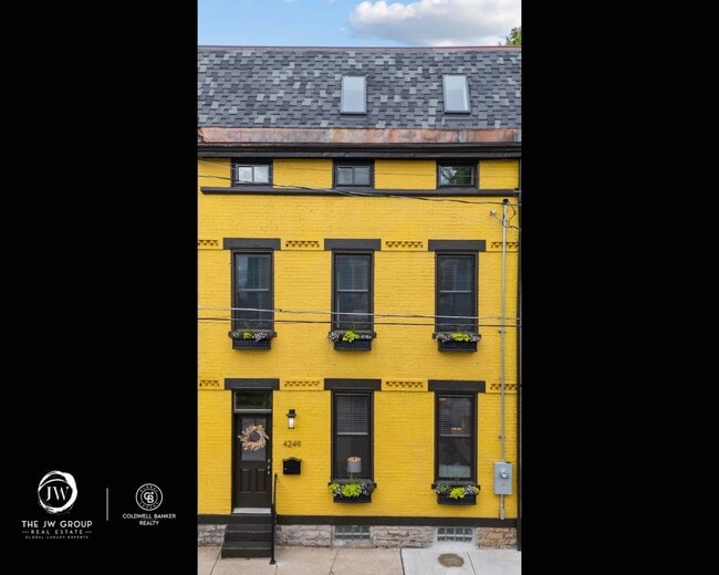 Building Photo - 4249 Chambers St