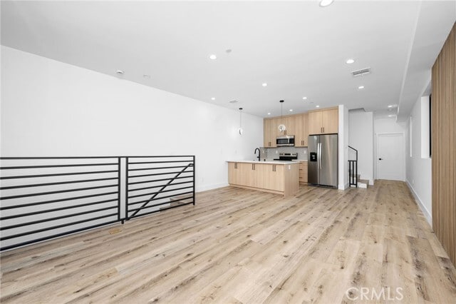Photo - 14523 Weddington St Casa Adosada
