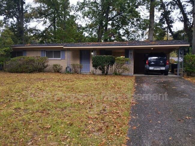 Photo - 412 Barnhill Dr