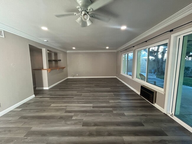 Photo - Spacious 4bed/3bath House for rent