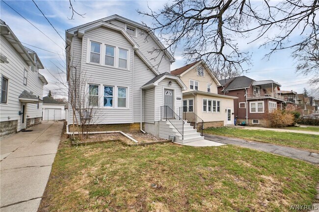 Photo - 153 Springville Ave