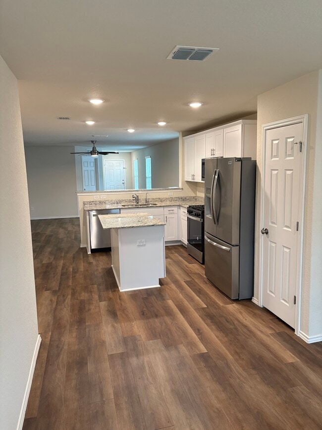 Kitchen - 13718 Crossbow Rdg