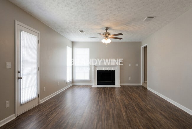 Photo - 3981 Ivy Trace Ln