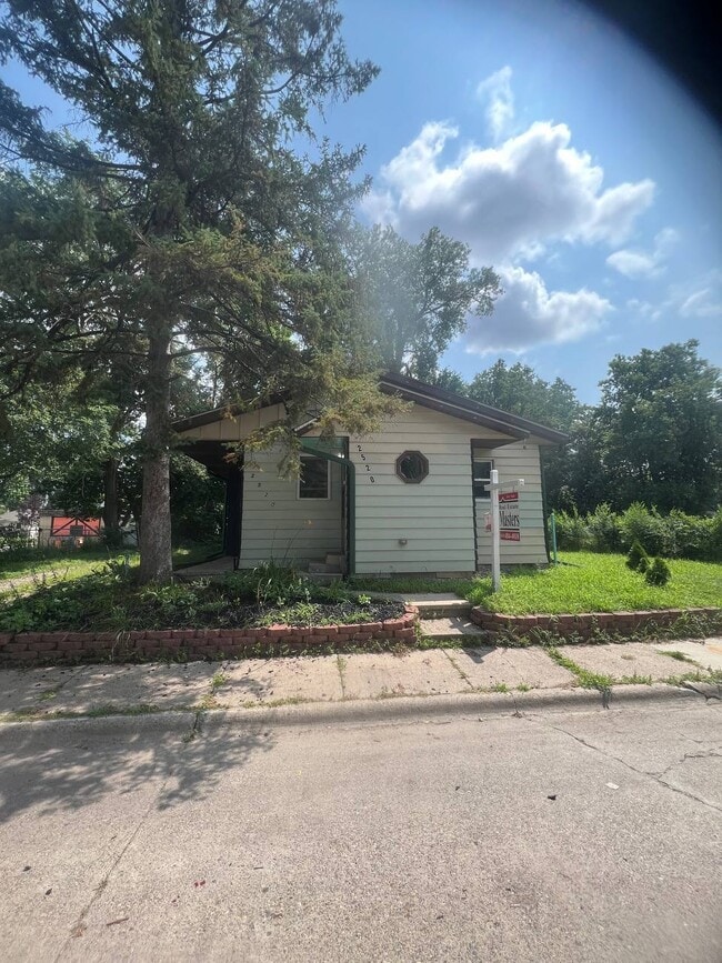 Building Photo - 2520 N Humboldt Ave Rental