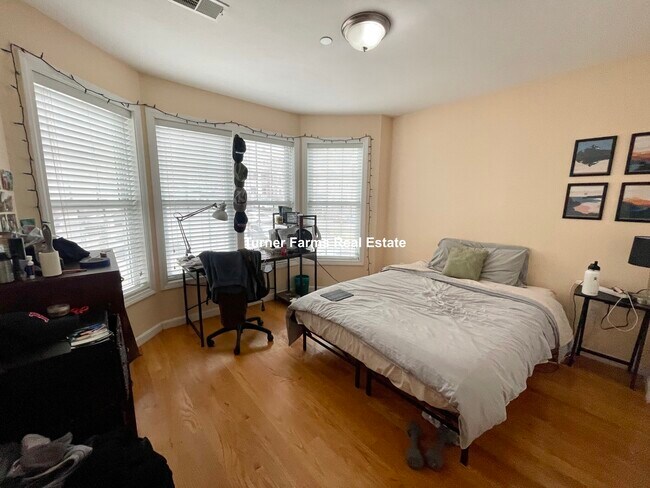 Photo - 207 Hillside St Unidad 2