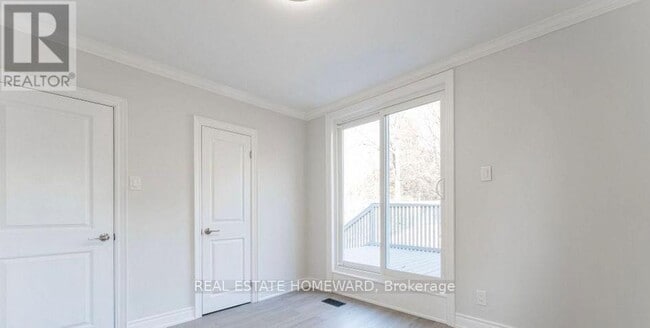 Photo - 33 Ellington Dr