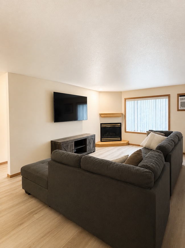 Photo - 1517 Wicks Ln