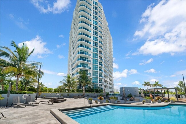 Building Photo - 1881 79th Street Causeway Unit 404