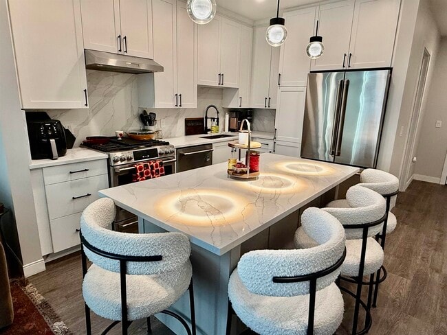 Building Photo - 18 Artisan Dr Unit 219 Rental