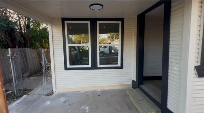 Photo - 2215 N Elmendorf St Apartamento Unidad A