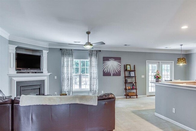 Photo - Charming 3 bedroom, 2.5 bath home located in the Lismore Park community.
