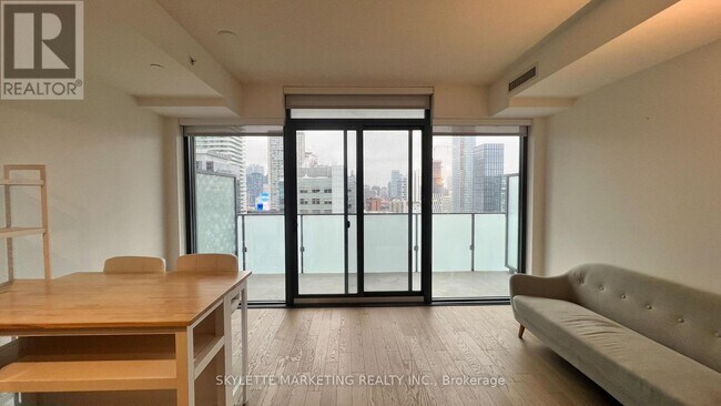 Photo - 25 Richmond St E Unit 2213