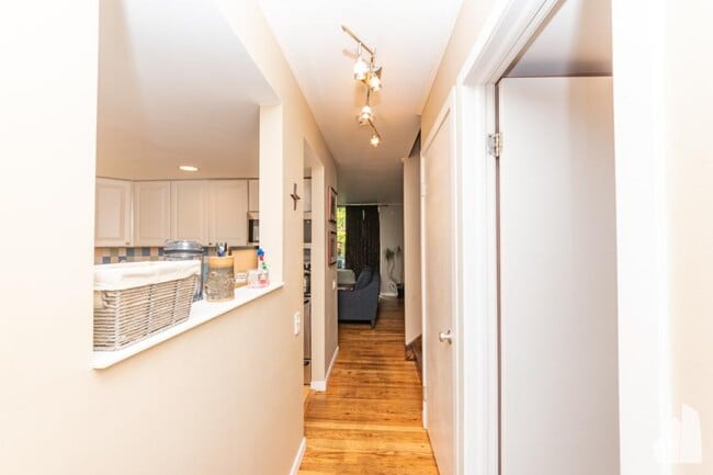 Photo - 3 bedroom in Chicago IL 60614 Unit A