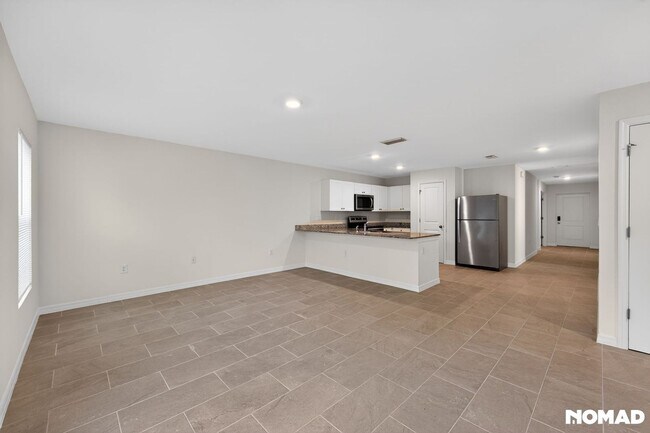 Photo - 18118 Sullivan Ave