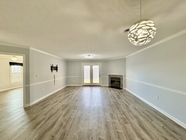 Photo - 101 Pinewood Dr