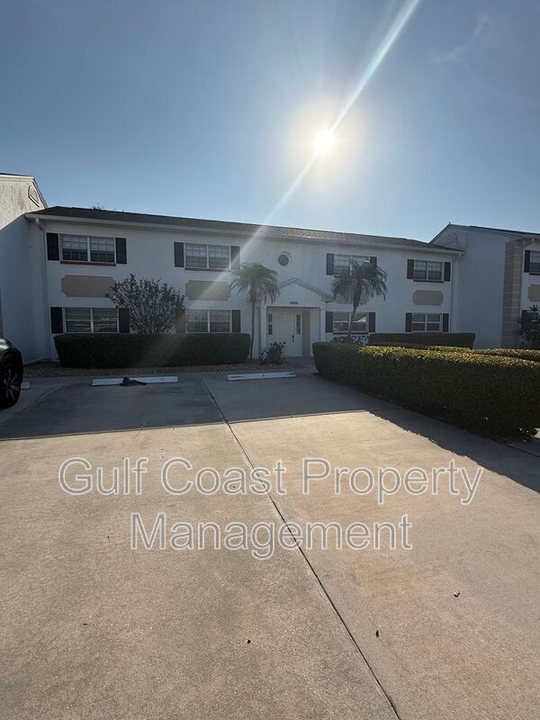 Building Photo - 7035 Cedarhurst Dr Unit Apt 1