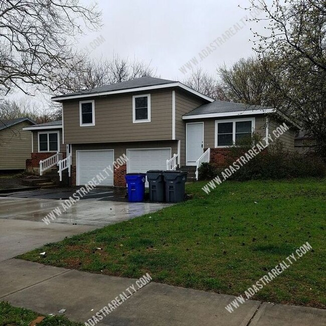Photo - Spacious Olathe Duplex-Available in JUNE!!