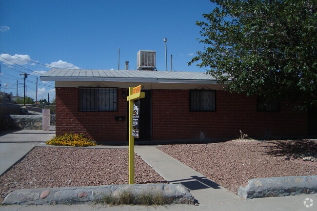 Building Photo - Northeast El Paso Duplex Rental