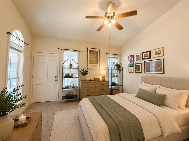Building Photo - 2529 Rio Grande St Unit 62