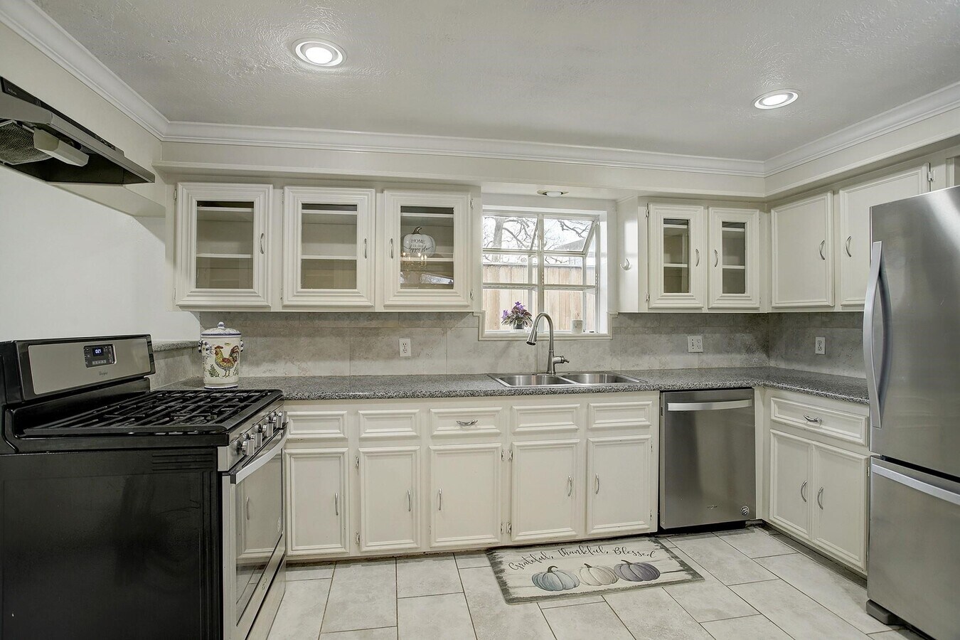 Photo - 5303 Tallow Ln
