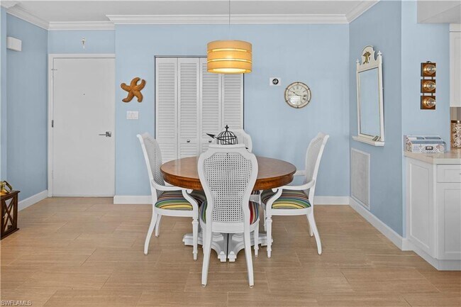Photo - 240 Seaview Ct