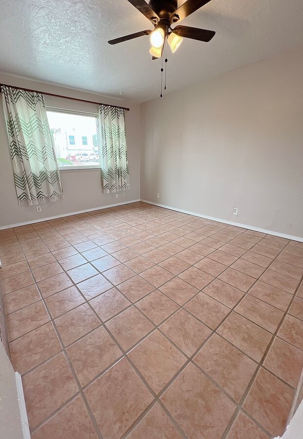 Photo - 7304 Christy Ave NE