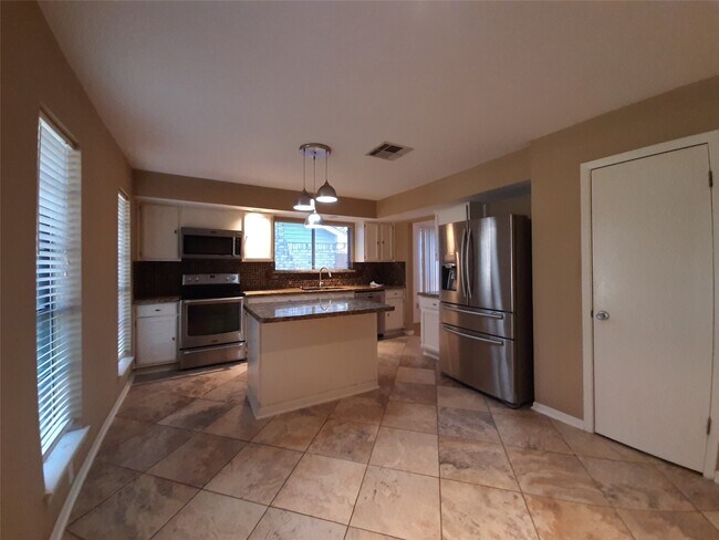 Photo - 25531 Chapel Ridge Ln