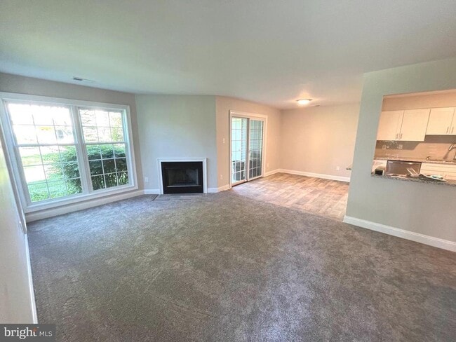 Photo - 167 Andover Pl