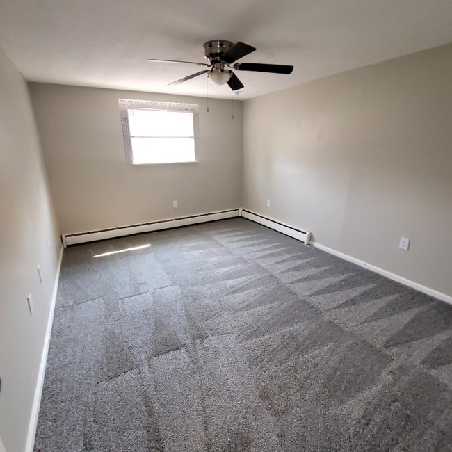 Photo - 201 Rose Ln St SW