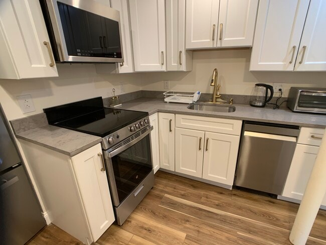 Photo - 165 Chiswick Rd