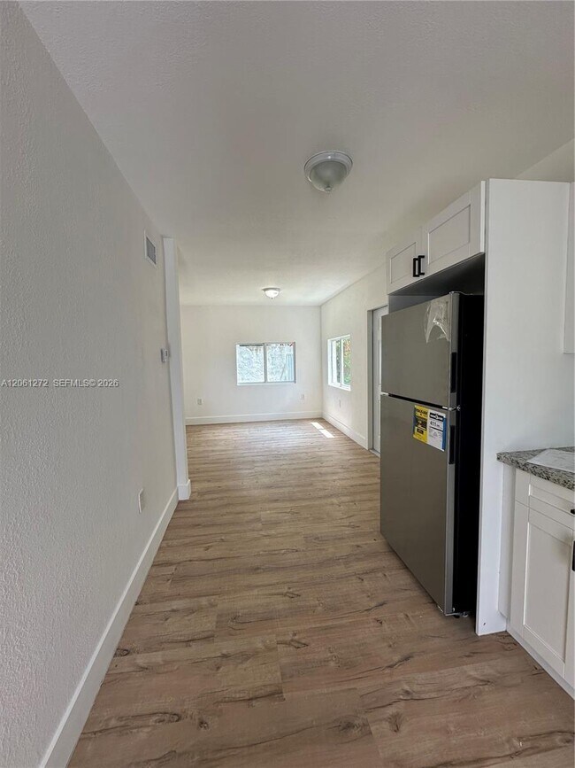 Photo - 3123 NW 22nd Ct Unit B