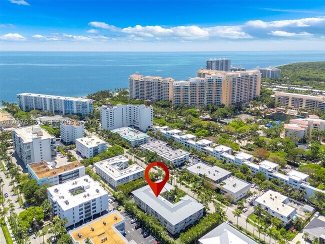 Building Photo - 255 Sunrise Dr Unit 309