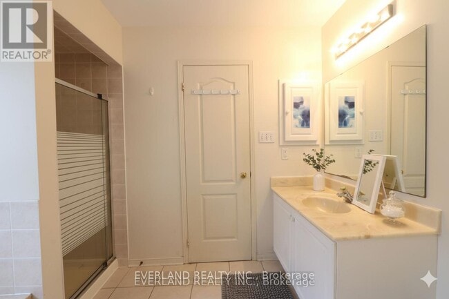 Photo - 49 Falling River Dr