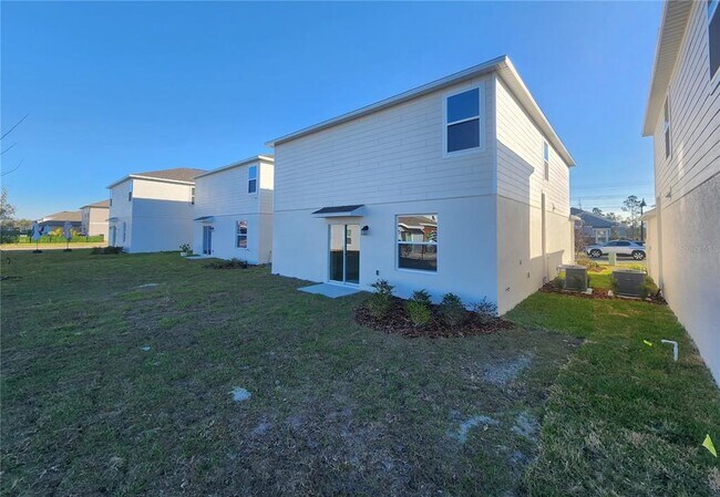 Photo - 2215 Green Valley St