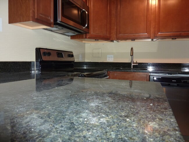 Photo - 1BR Condo | Walk to UTK Unit ET102 BR1 (EVIP)
