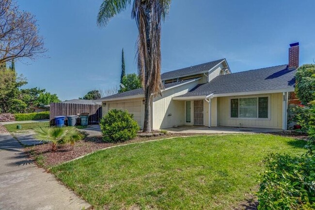 Photo - 2768 Saratoga Ave