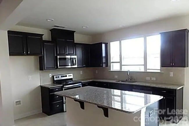 Photo - 5633 Garrow Glen Rd