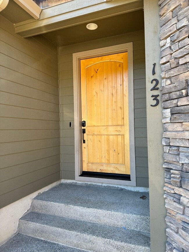 Photo - Newer Winchester 4 bedroom 2 bath home