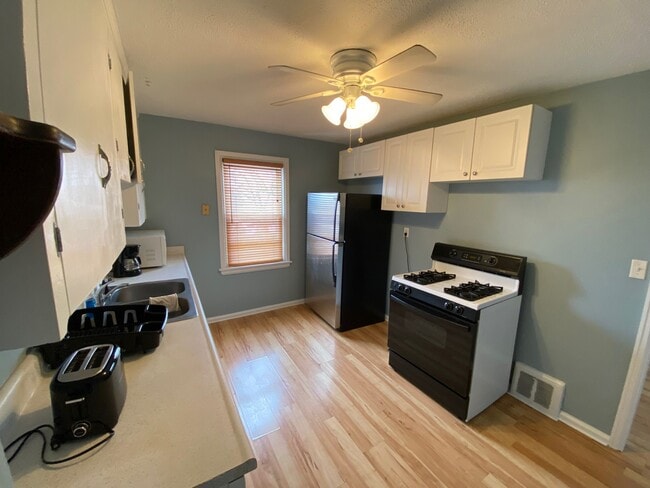 Photo - 1536 W 45th St Townhome