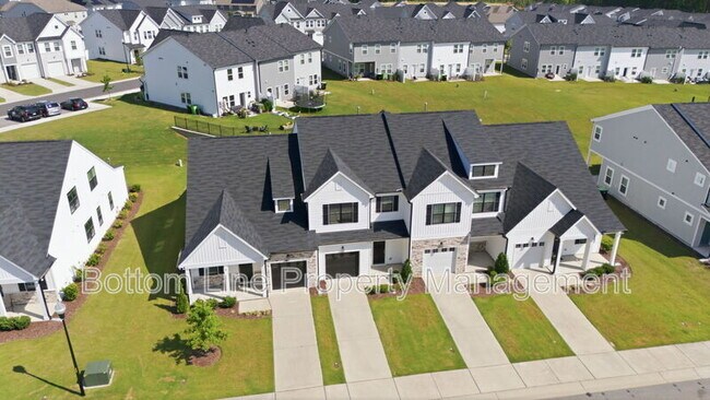 Photo - 730 Putney Hl Rd