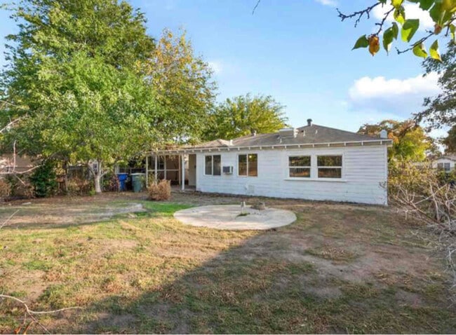 Photo - 1528 W Cortland Ave