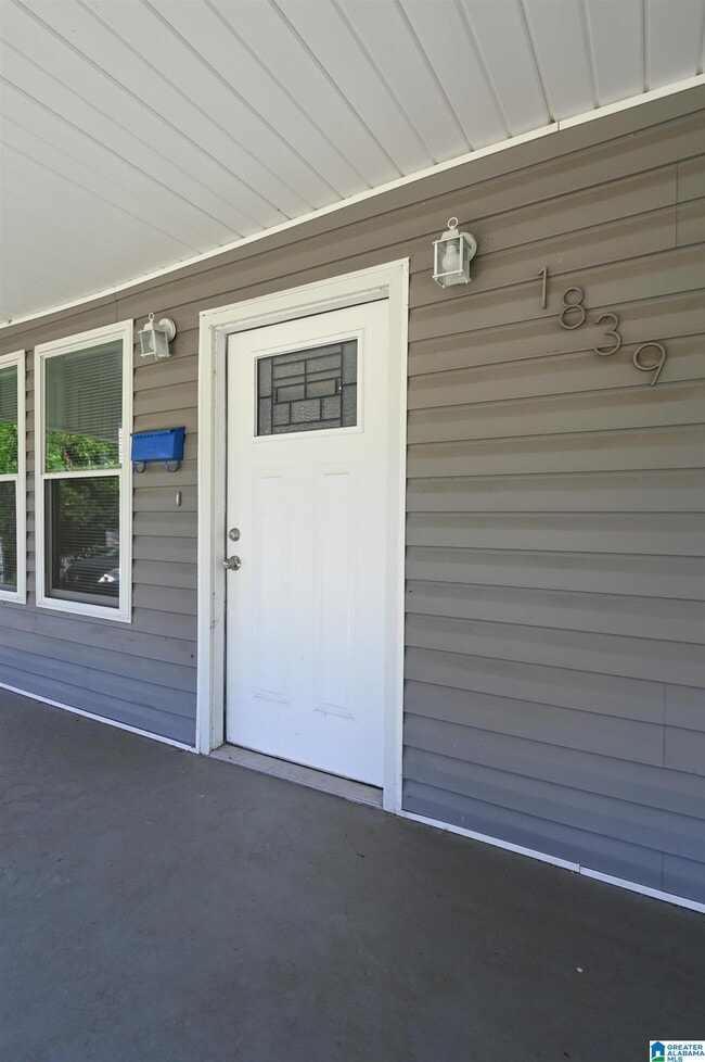 Photo - 1839 1st St S