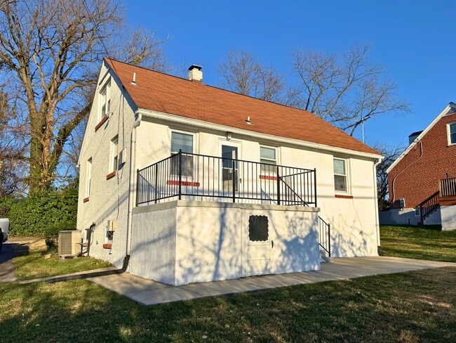 Photo - 2909 Duncan Ln