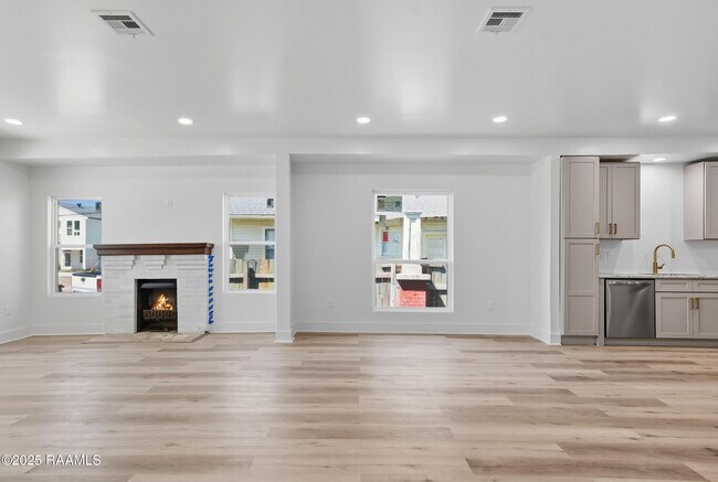 Photo - 514 Voorhies St