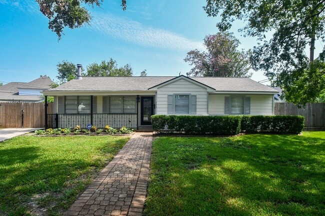 Building Photo - 6602 Housman Rental